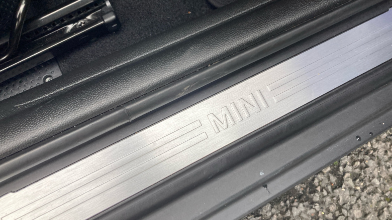 MINI Hatchback 1.5 Cooper Classic II 5dr Auto Petrol Hatchback